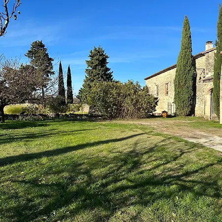 D'hotes - Du Colombeyras Bed & Breakfast 3*
