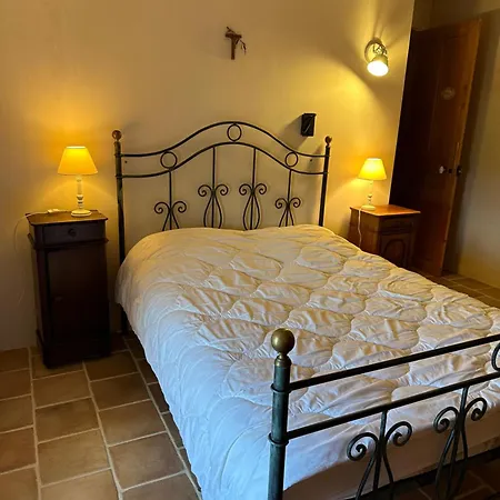 D'hotes - Du Colombeyras Bed & Breakfast